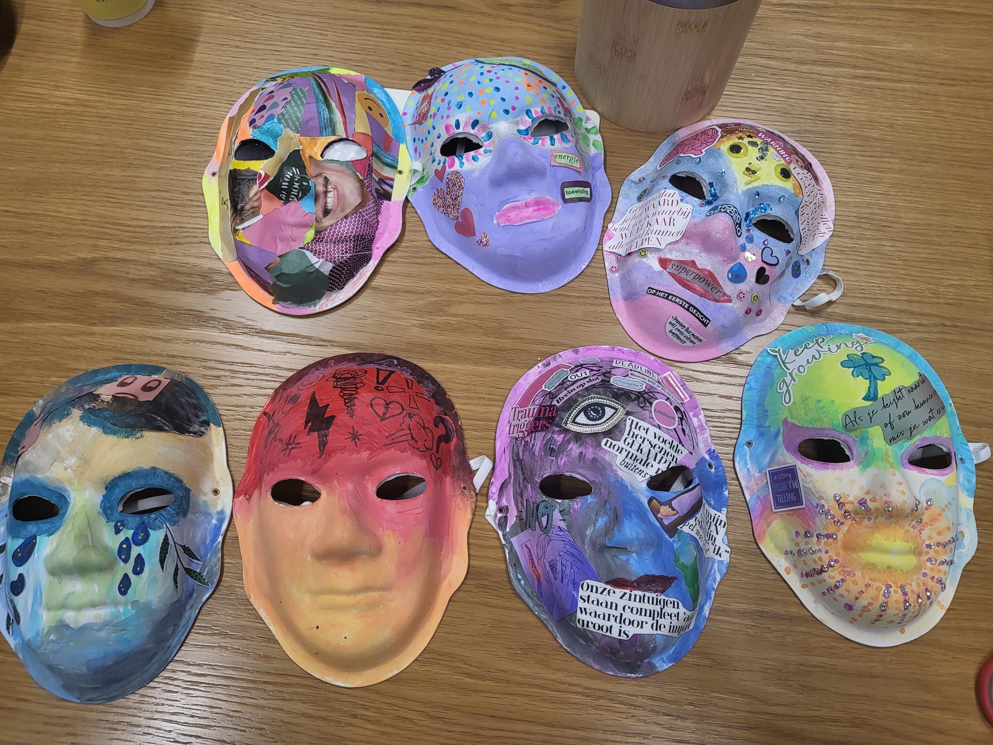 Het maskerproject: een creatief proces dat helpt het masker af te zetten